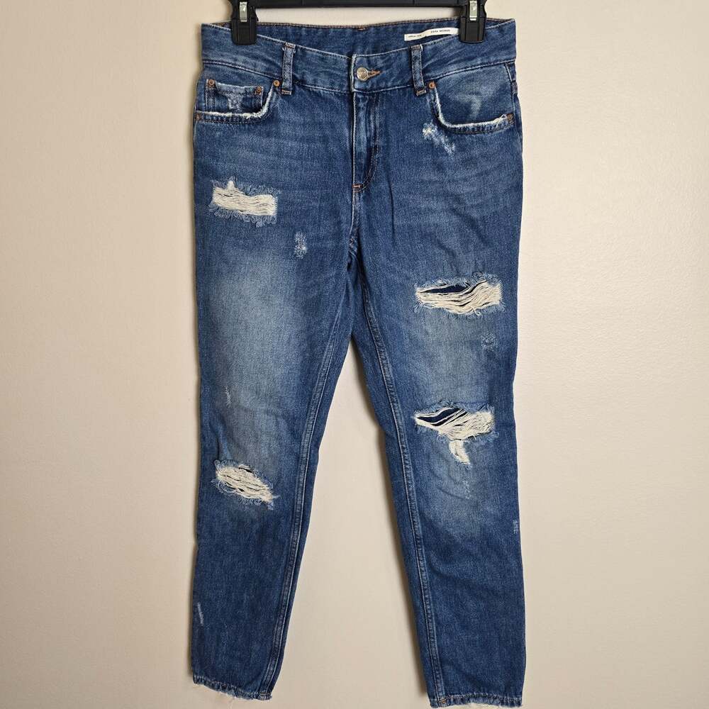 Zara Relaxed Fit Medium Rise Jeans Size 2 Distressed